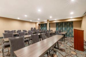 Konferenční prostory v ubytování Best Western Plus Oceanside Palms + 33 fotografií