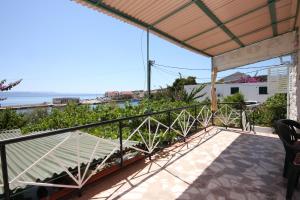 Balkón alebo terasa v ubytovaní Triple Room Sucuraj 6734c