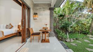 Marwati Guest House外面的花园