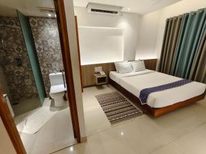 Koupelna v ubytování Hotel Nandini