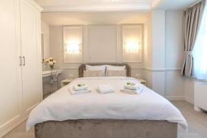Postel nebo postele na pokoji v ubytování Villa & Spa Chunarot