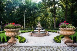 Ogród w obiekcie Pałac Margot Nature&SPA