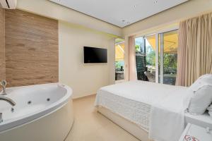 A television and/or entertainment centre at Hotel Aeollos