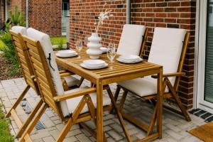 Patio nebo venkovní prostory v ubytování Küsten Suite de See - Suite 1 direkte Deichlage, Terrasse, 53qm