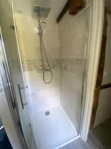 Koupelna v ubytování Le Belvertine - En-suite chambre d'hote
