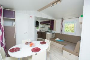 Φωτογραφία από το άλμπουμ του camping le Vieux Colombier σε Moustiers-Sainte-Marie