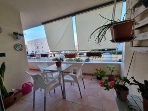 Balkoni atau teres di Piso fabuloso en Ondara +16 gambar