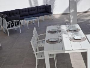 Hoy Caleta Apartments的休息区