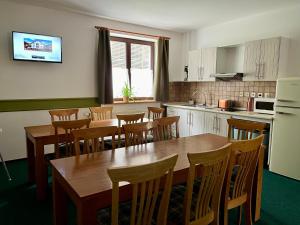 Cucina o angolo cottura di Wellness Pension 7