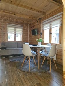 TV a/nebo společenská místnost v ubytování Vila Tatjana-Zlatibor