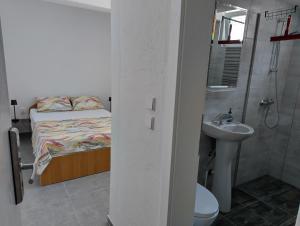 Koupelna v ubytování Vila Grozdanoski + 63 fotografií