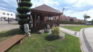 Zahrada ubytování Delfin -przy plaży, widok na morze