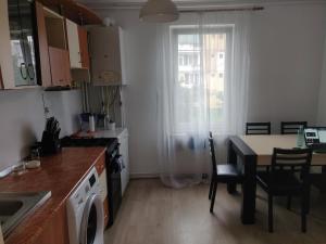 Nhà bếp/bếp nhỏ tại Home sweet home -Central & cozy