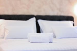 Voodi või voodid majutusasutuse Luxury Rooms Pojta toas
