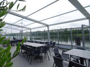Výhled na řeku, která protéká v blízkosti hostelu