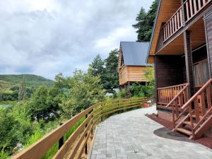 Φωτογραφία από το άλμπουμ του კოტეჯი ბუნებით და ლამაზი ხედებით σε Surami +8 φωτογραφίες