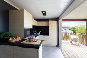 Afbeelding uit fotogalerij van Chalet ILUNA climatisé 2 à 6 pers 3ch 2 sdb piscine et sérénité in Hasparren