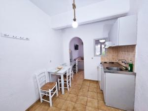 Η κουζίνα ή μικρή κουζίνα στο Galini Studios