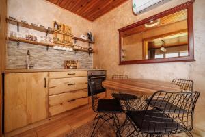 Kuchyň nebo kuchyňský kout v ubytování Guest House Highland