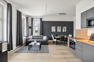 Dapur atau dapur kecil di Charysma - Juwel in anthrazit, elegant, stilvoll, Parkplatz