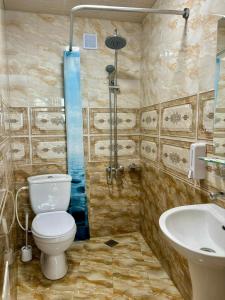 Koupelna v ubytování Styopa Hotel + 37 fotografií