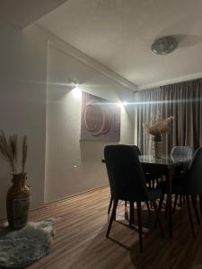 Afbeelding uit fotogalerij van ANKA-LUX Apartment in Štip