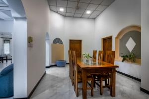 Gallery image of Serenity Surf House in Arugam Bay