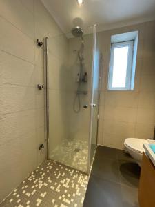 Koupelna v ubytování City Center Luxury Apartment + 28 fotografií