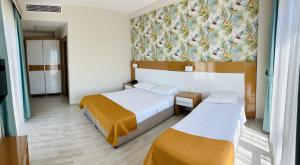 Gallery image of Hotel Santana in Altınoluk +23 photos