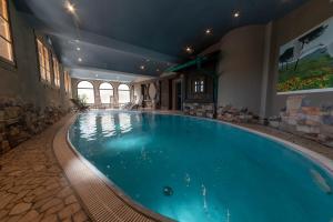 Sundlaugin á Hotel Pangrazzi - 3 stelle superior eða í nágrenninu