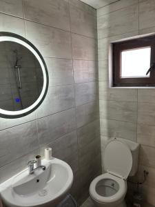 Koupelna v ubytování Vila Stefanoski + 14 fotografií