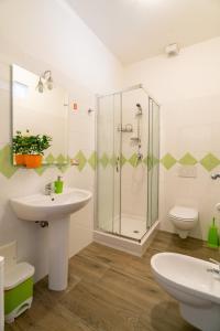 Koupelna v ubytování Casa Yvona + 37 fotografií