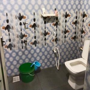 Ένα μπάνιο στο Casita Greens +20 φωτογραφίες