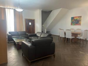 Gallery image of Residencial Costa do Sol Nr 50 in Maputo