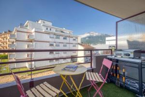 Nespecifikovaný výhled na hory nebo výhled na hory při pohledu z apartmánu