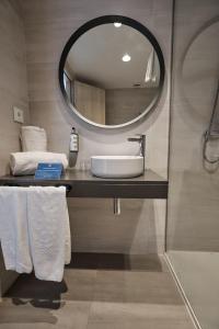 Un baño de Hotel Pombal Rooms
