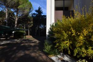 A garden outside Appartamenti Alemagna