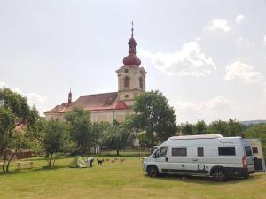 Fotografie z fotogalerie ubytování kemp -chatky-Doctor v destinaci Choustníkovo Hradiště