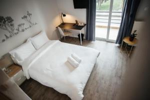 Фотография из галереи Nice and Cozy Apartments #2 в городе Néa Khilí