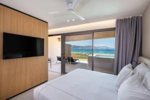 โทรทัศน์และ/หรือระบบความบันเทิงของ Ventale Island Breeze Resort