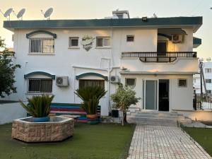 Το κτήριο όπου στεγάζεται  το δωμάτιο σε οικογενειακή κατοικία