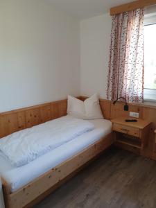 Letto o letti in una camera di Hanneshof