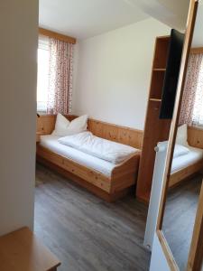 Letto o letti in una camera di Hanneshof