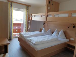 Letto o letti in una camera di Hanneshof