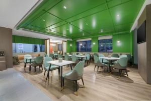 美豪丽致酒店（西咸新区沣西新城管委会店）電視和／或娛樂中心