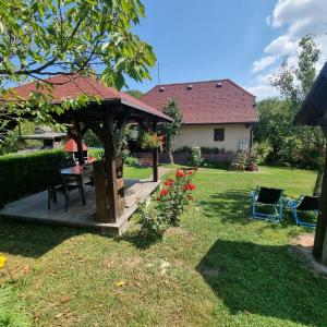 Fotografie z fotogalerie ubytování Kuća za odmor Bajtica v destinaci Jesenovec