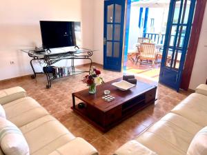 A seating area at CASA del CHARCO 2,0