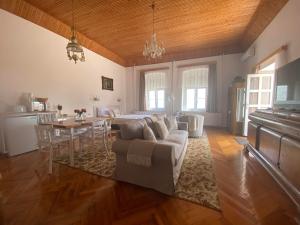 Posedenie v ubytovaní Georgina Panorámás Apartman - Bacchus Badacsony