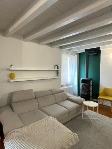 Foto dalla galleria di Amelie Apartment a Desenzano del Garda Altre 20 foto