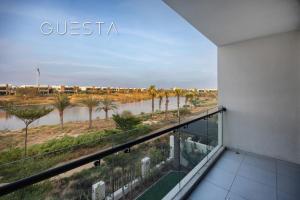 Fotografie z fotogalerie ubytování Damac Hills - Villa with Golf Course and Lake View v Dubaji